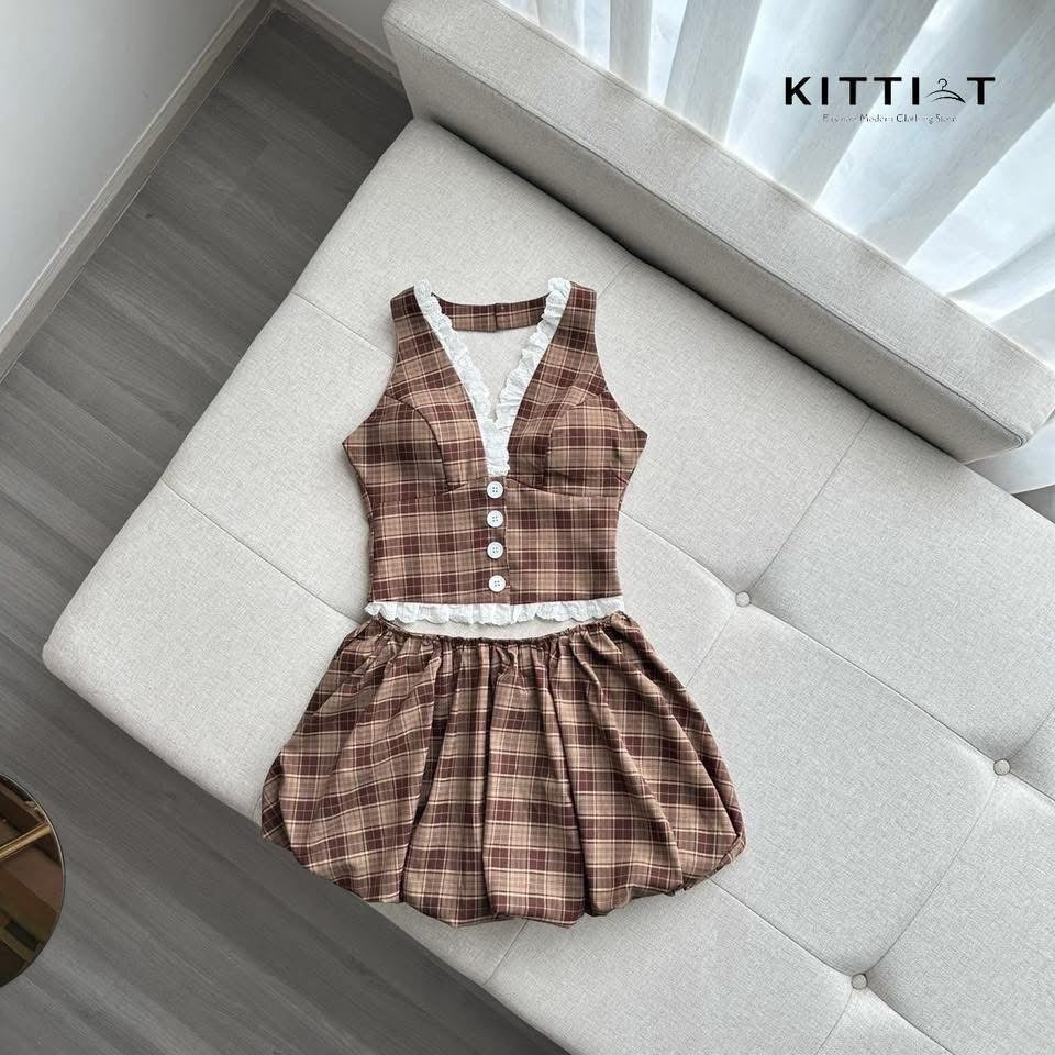KITTI-T (กิตติที): Set (2) เสื้อ+กระโปรง ได้ลุคหวานซ่อนเปรี้ยวด้วยเดรสลายตาราง