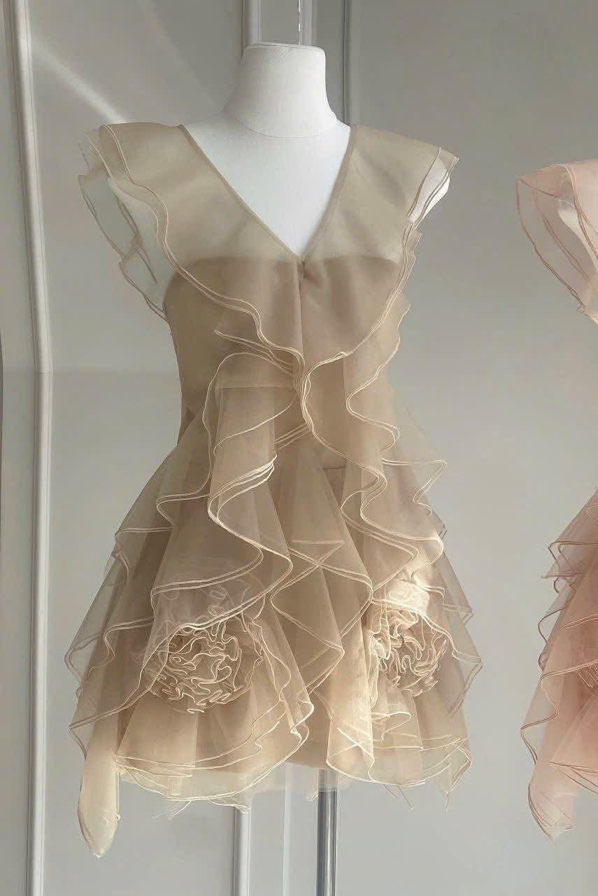 CRÈME PETAL ORGANZA DRESS       เดรสดอกกลีบออร์แกนซ่า