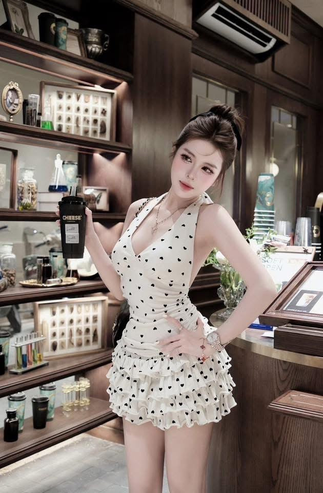 KITTI-T (กิตติที): Set (2) เสื้อ+กระโปรง ลุคหวานซ่อนซน